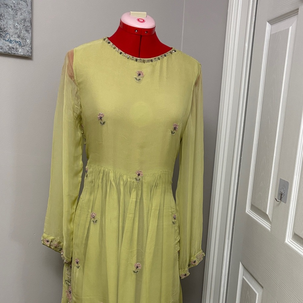 Light Green Long-Sleeve Chiffon Dress with Delicate Embroidery